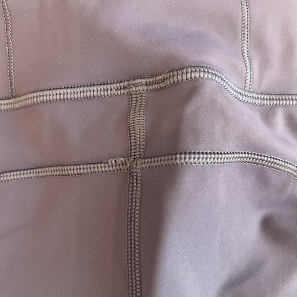 Lululemon Fast & Free Crop III *Nulux 19" in Stony Grape - Picture 6 of 7